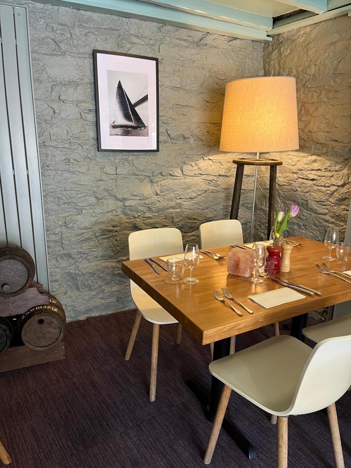 Smugglers Hotel Brixham Eksteriør bilde